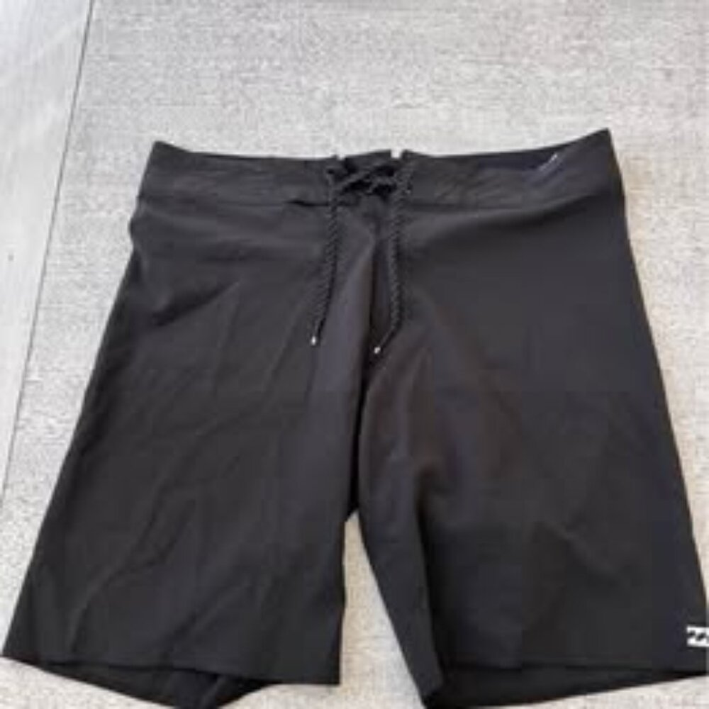 Men’s Billabong Recycler Quick Dry Shorts Size 31
